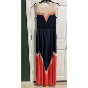 BCBGMaxAzria 'Kathrine' Colorblock Pleated Maxi Dress NWT Size Small (S)
